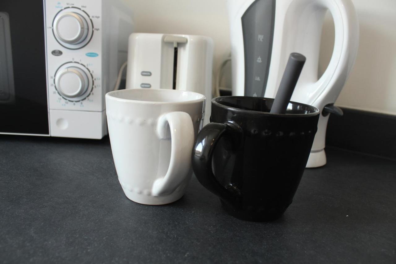 Stylish 1Br Apartment In The Heart Of Heywood Eksteriør bilde